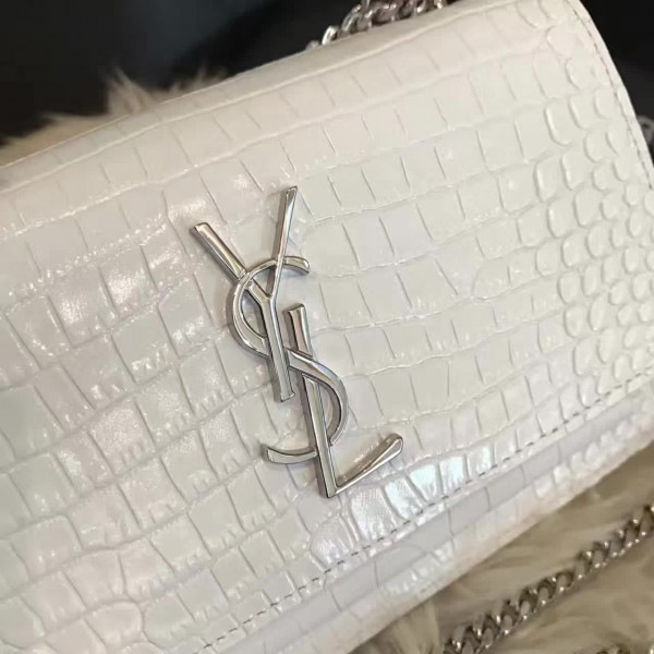 Y51 sunset chain wallet in crocodile embossed shiny leather 4834  17cm x 13cm x 7cm