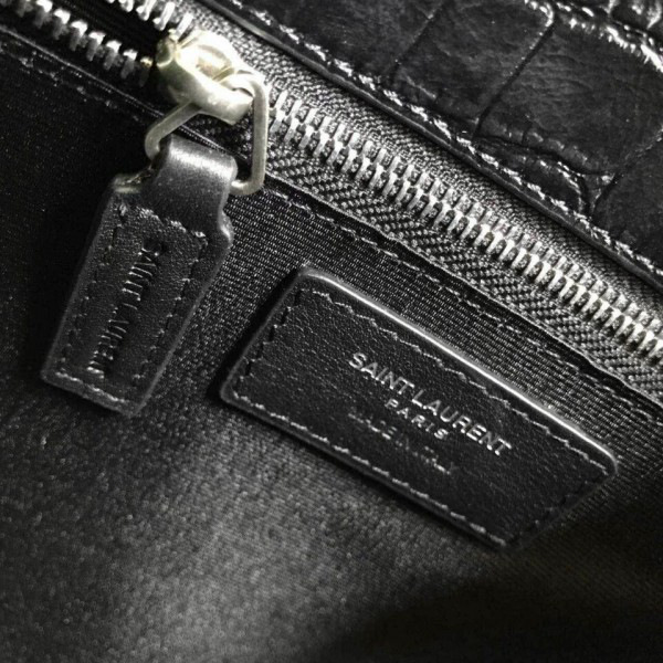 Y51 sac de jour crocodile embossed leather black 4919