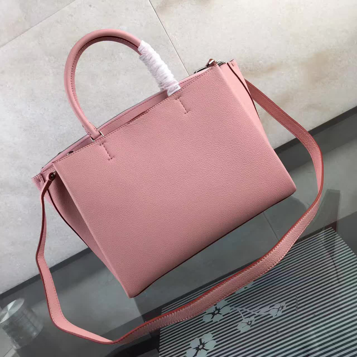 l0vis Vvtt0n m54570 pink 38cm