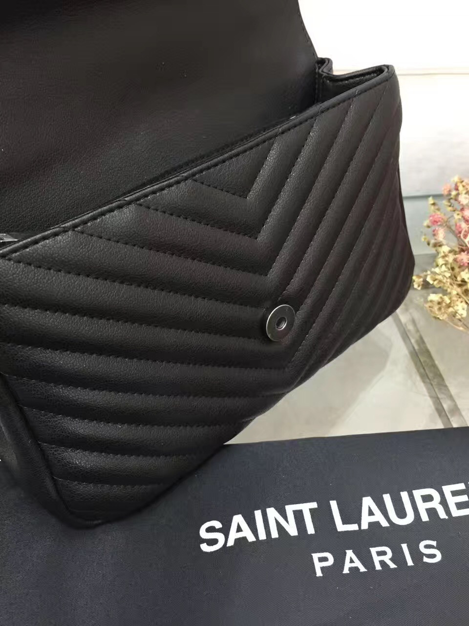 Y51 female bag 26608 black medium 24*20*8.5 cm