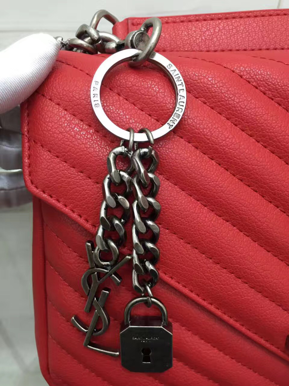Y51 female bag 26608 red medium 24*20*8.5 cm