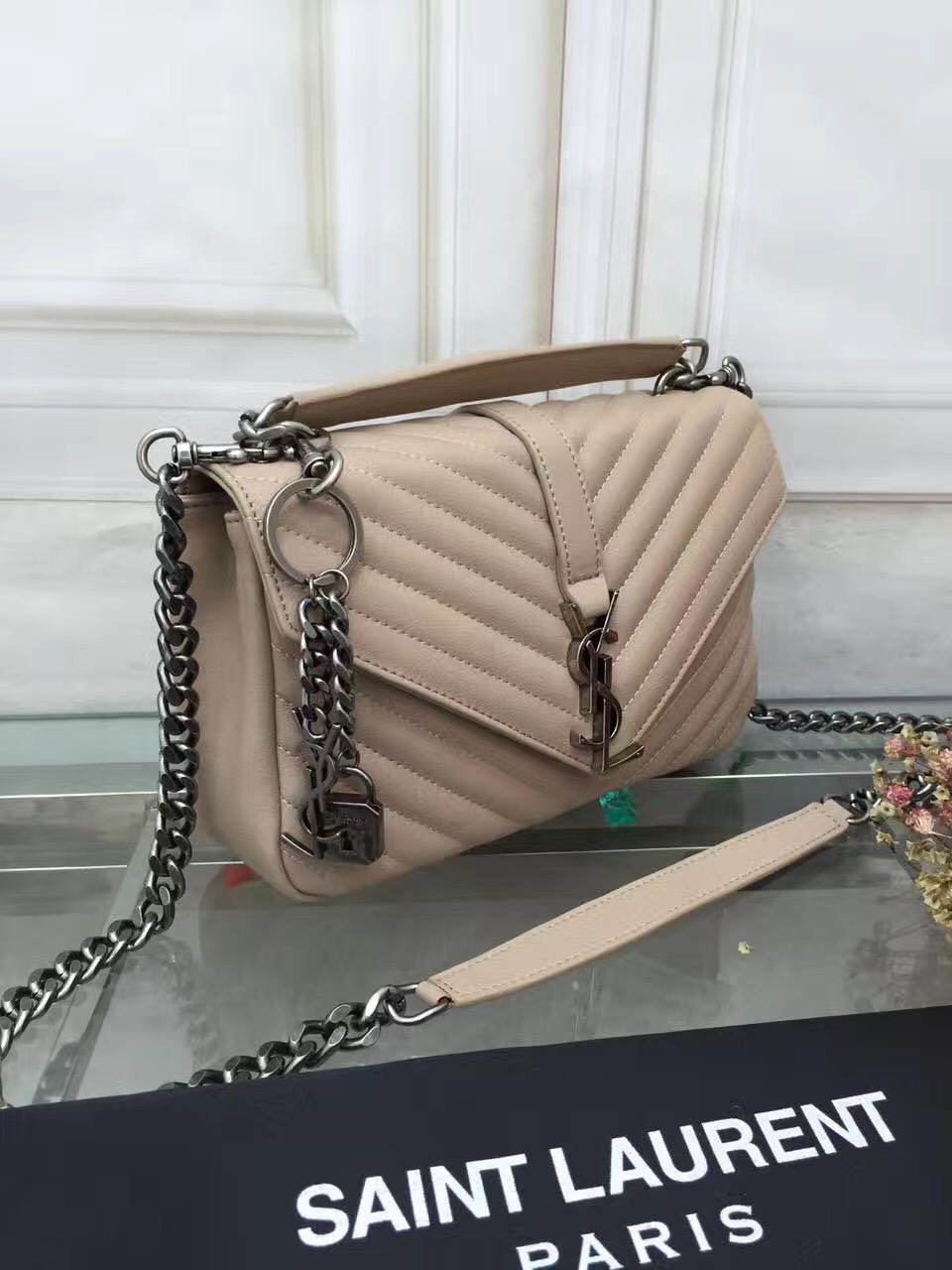 Y51 handbag 26608 apricot medium  24*20*8.5 cm