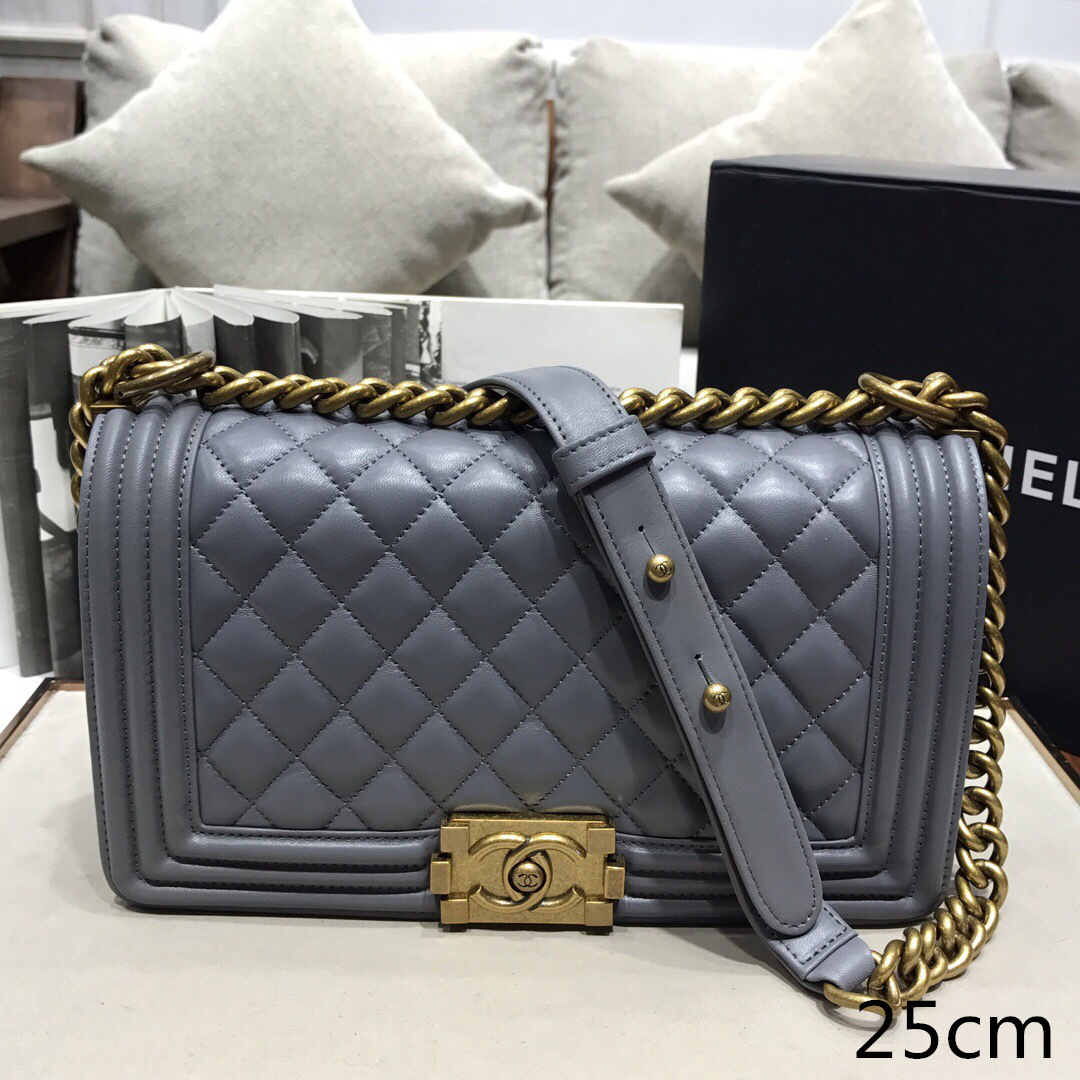 ch**el sheepskin classic D1am0nd hot mama burst gray gold hardware a67086