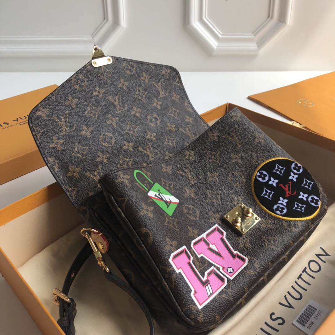 l0vis Vvtt0n pochette metis monogram reverse canvas m43991 25.0 x 19.0 x 7.0 cm