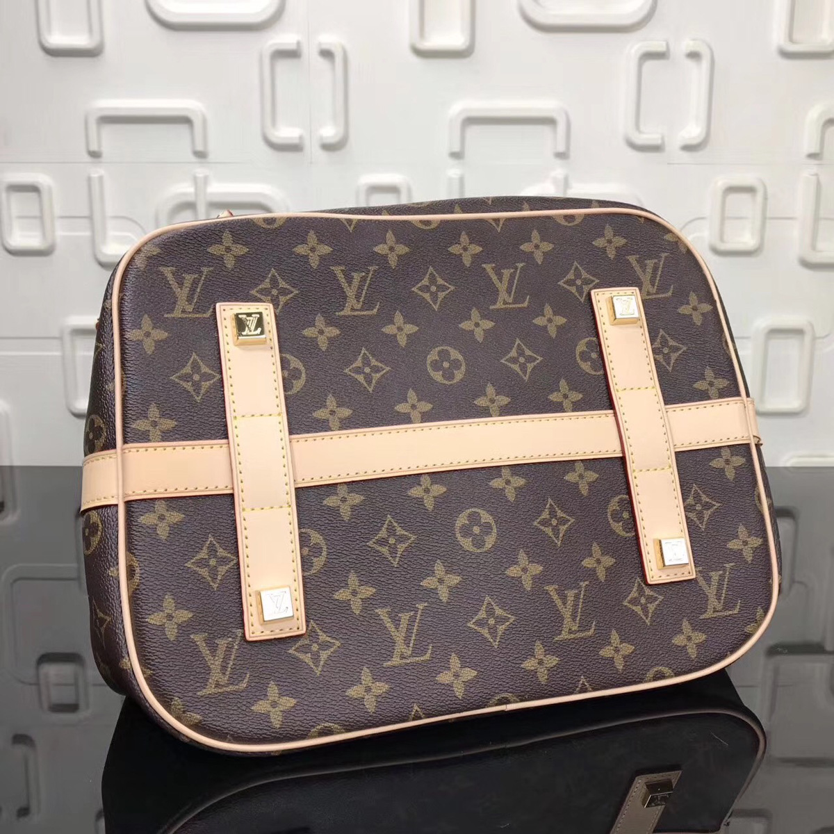 LV classic bucket bag m40372 29x30x19cm