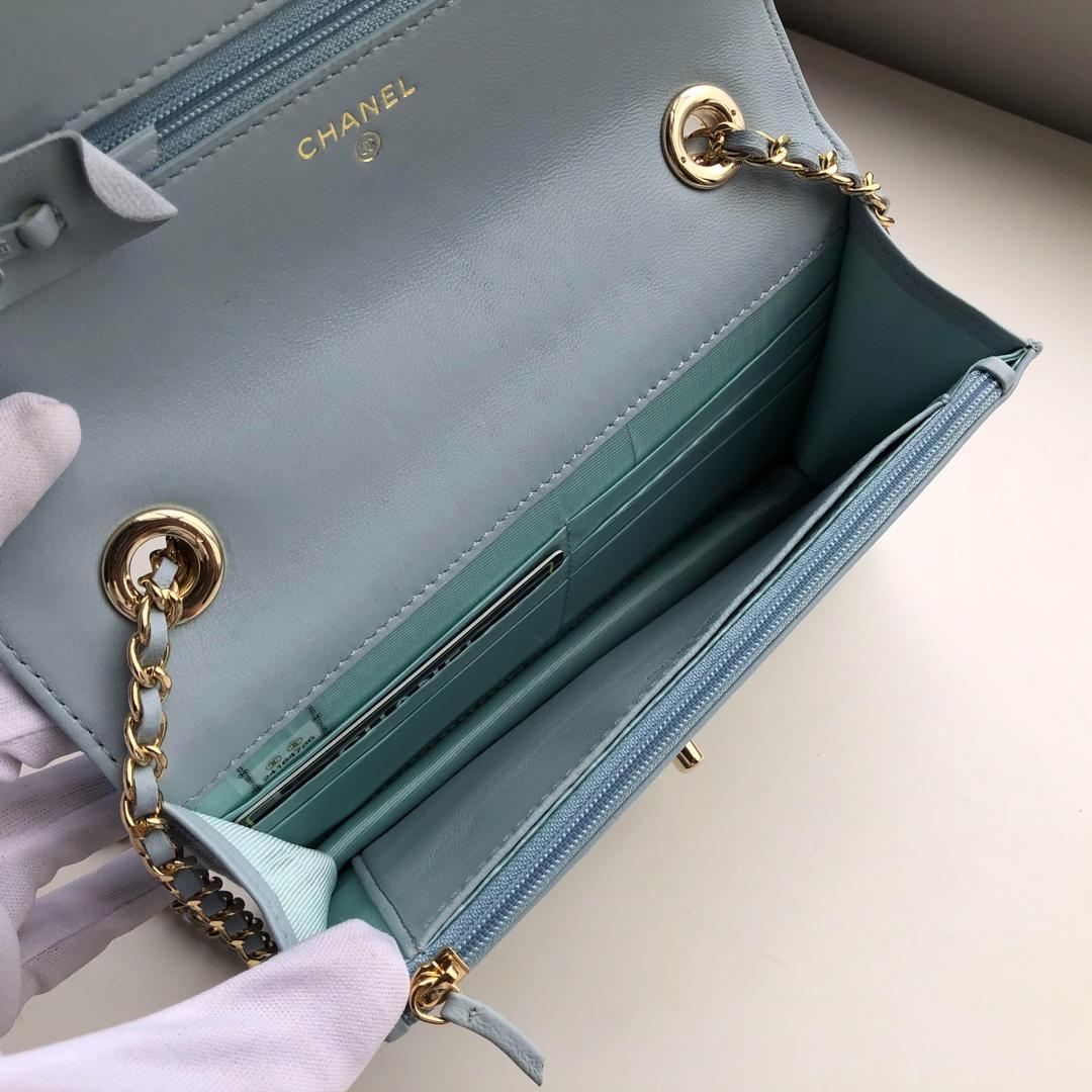 Ch**el lamb skin v-type chain bag blue 19x13.5x3.5cm