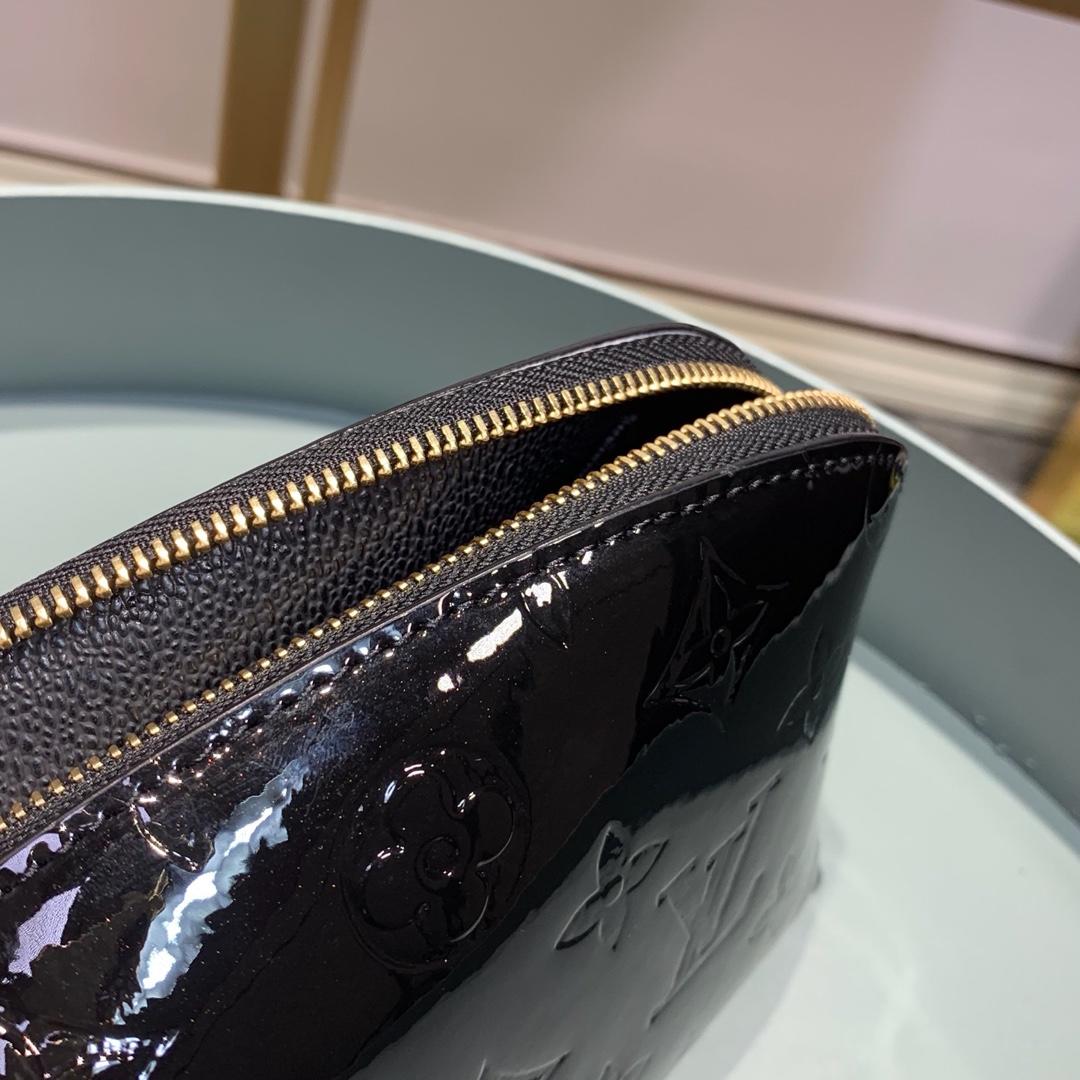 LV black cosmetic bag embossed leather 19.0x 12.0x 6.0 cm