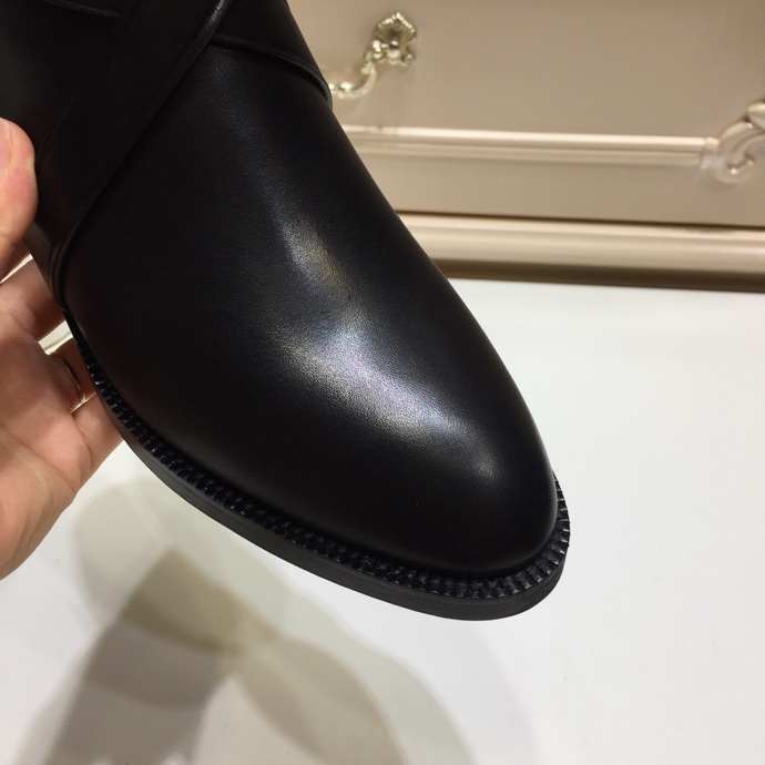 Bv*b*rry boots 101