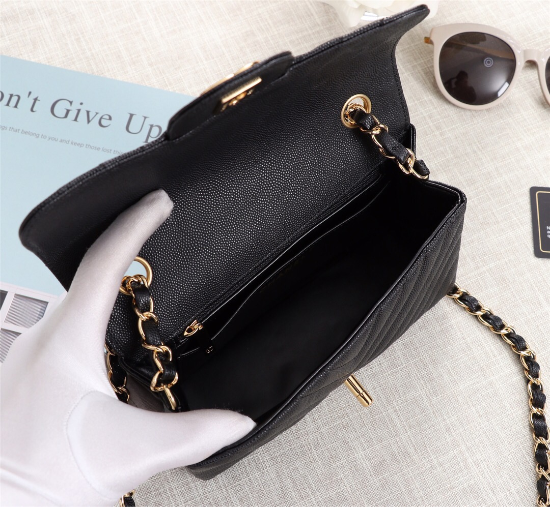 Ch**el classic flap bag caviar leather sliver&gold hardware 20cm black
