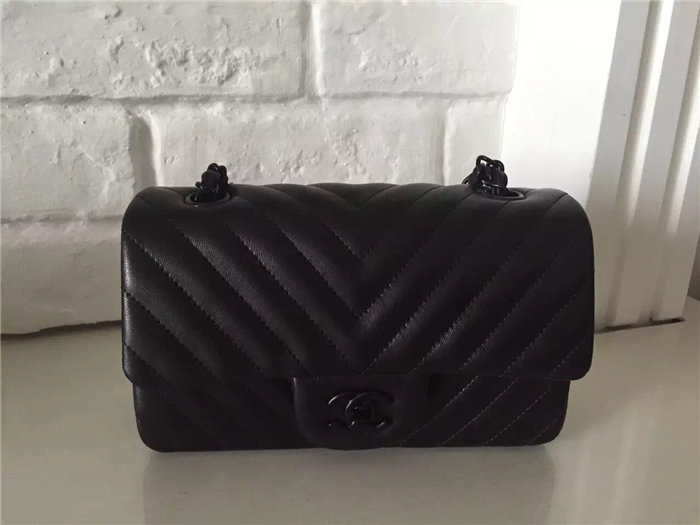 Ch**el lambskin chevron quilted 20cm flap black bag