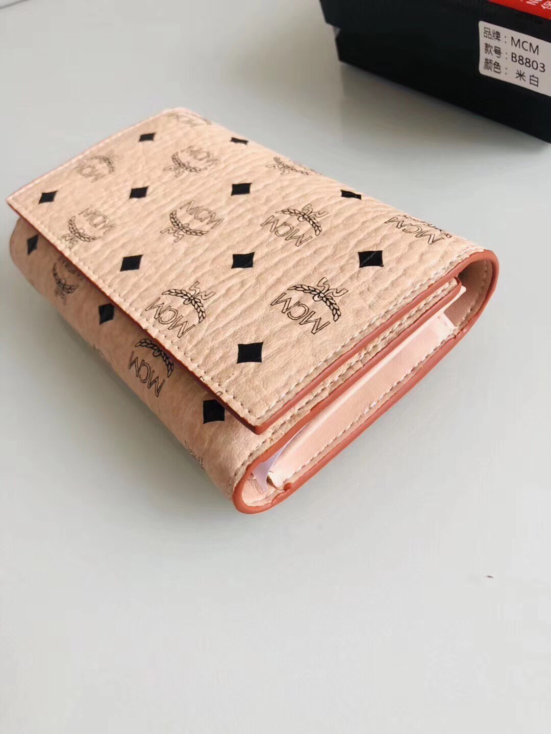 MCM wallet b8803 beige 14.5 x 9.3cm