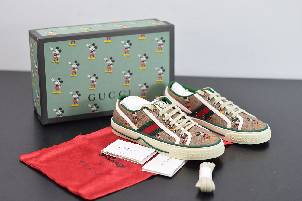 Gvc*1 sneakers mickey