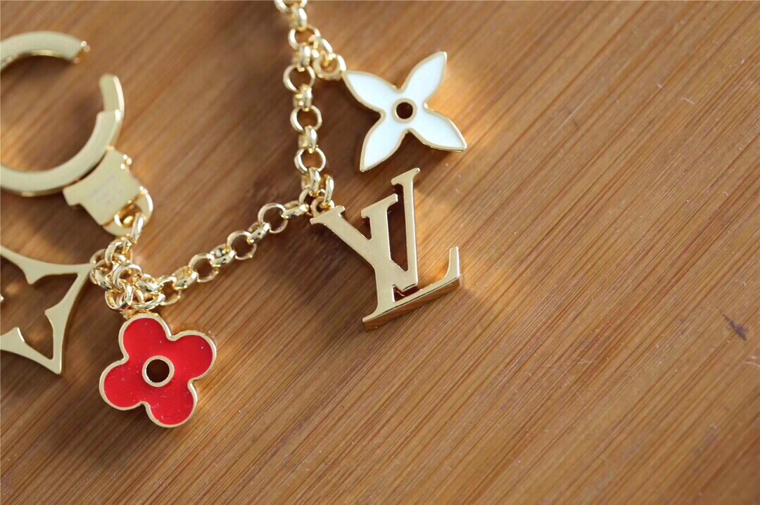 l0vis Vvtt0n key ring m65111