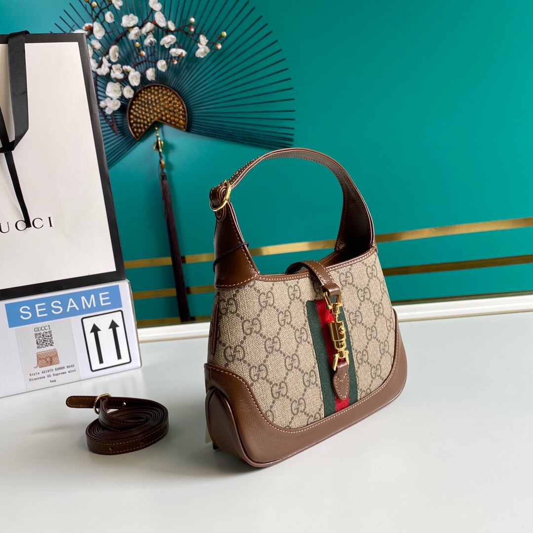 Gvc*1 handbag 637092