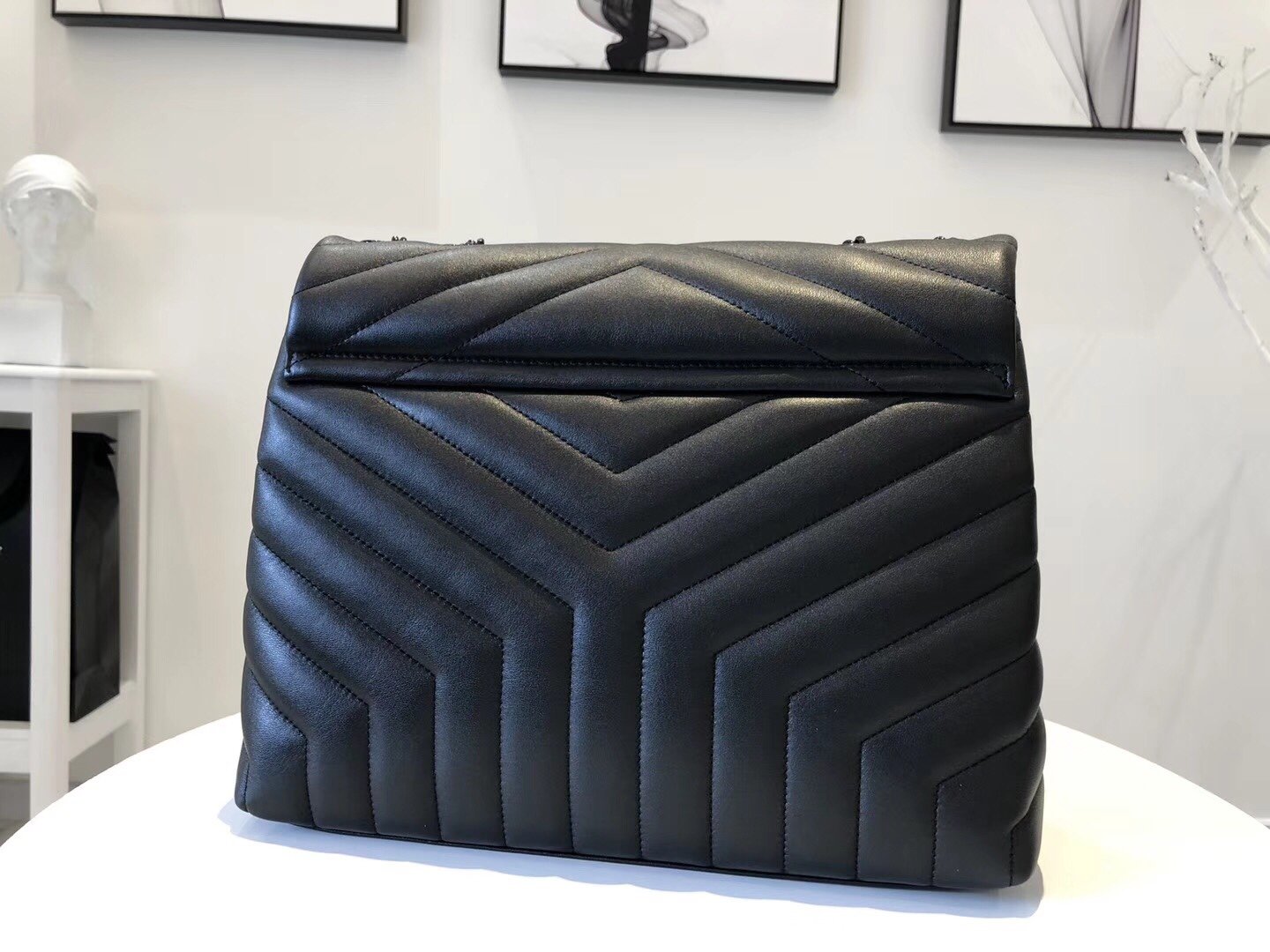 Y51 loulou bag black 32cm