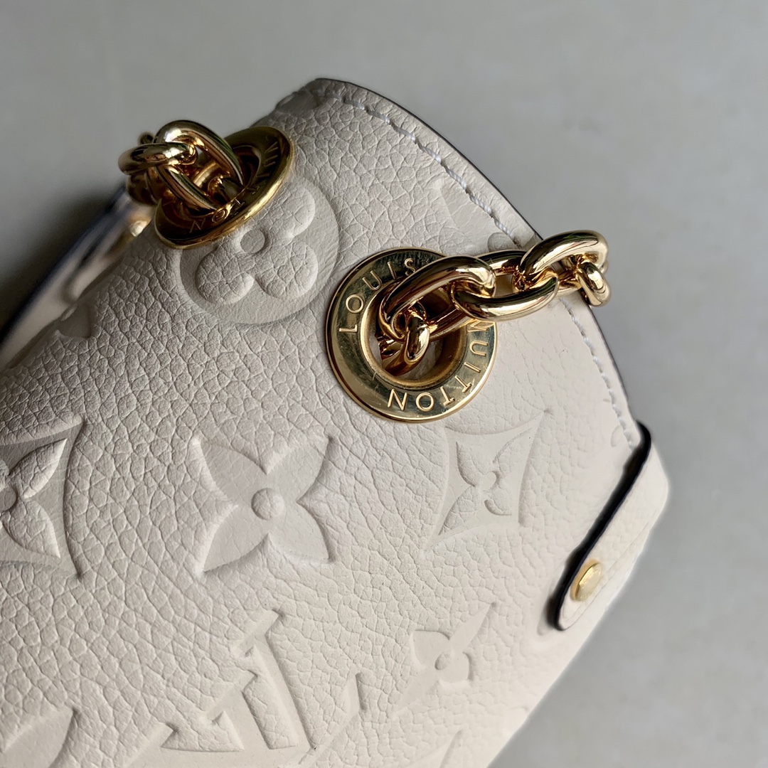 l0vis Vvtt0n vavin bb monogram empreinte leather cream  m45277 21 cm