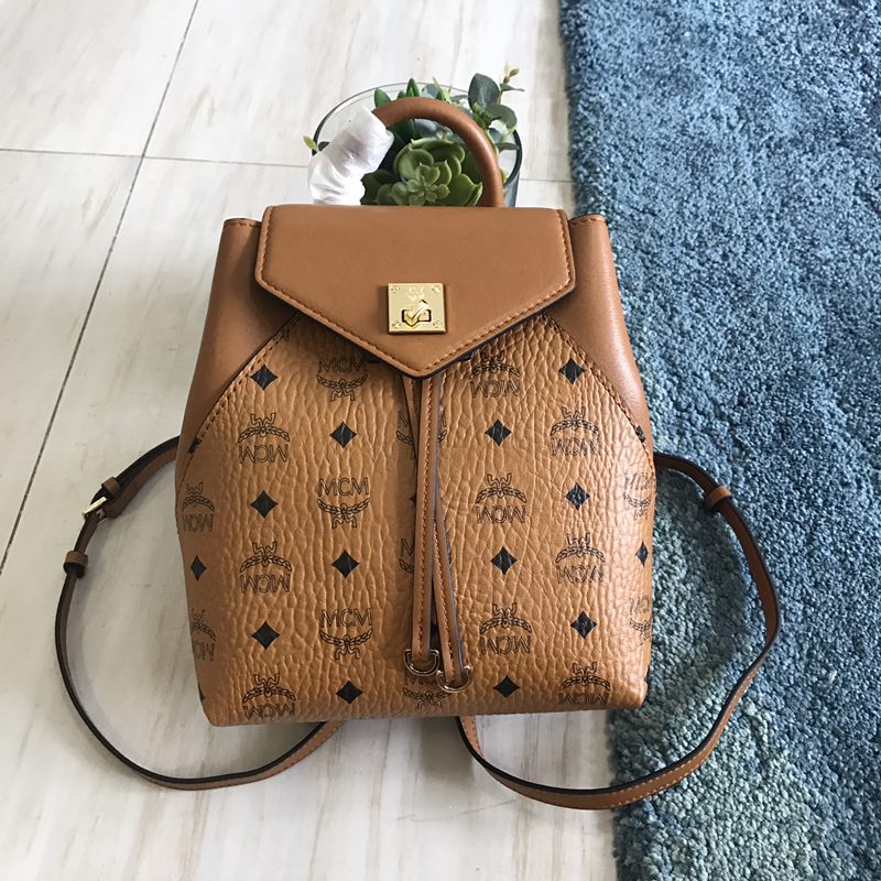 MCM Essential Backpack in Visetos Original Cognac MWK9SSE05CO001 24 x 21 x 12 cm