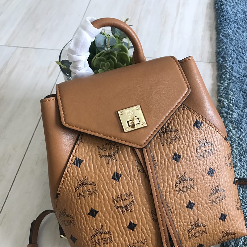 MCM Essential Backpack in Visetos Original Cognac MWK9SSE05CO001 24 x 21 x 12 cm