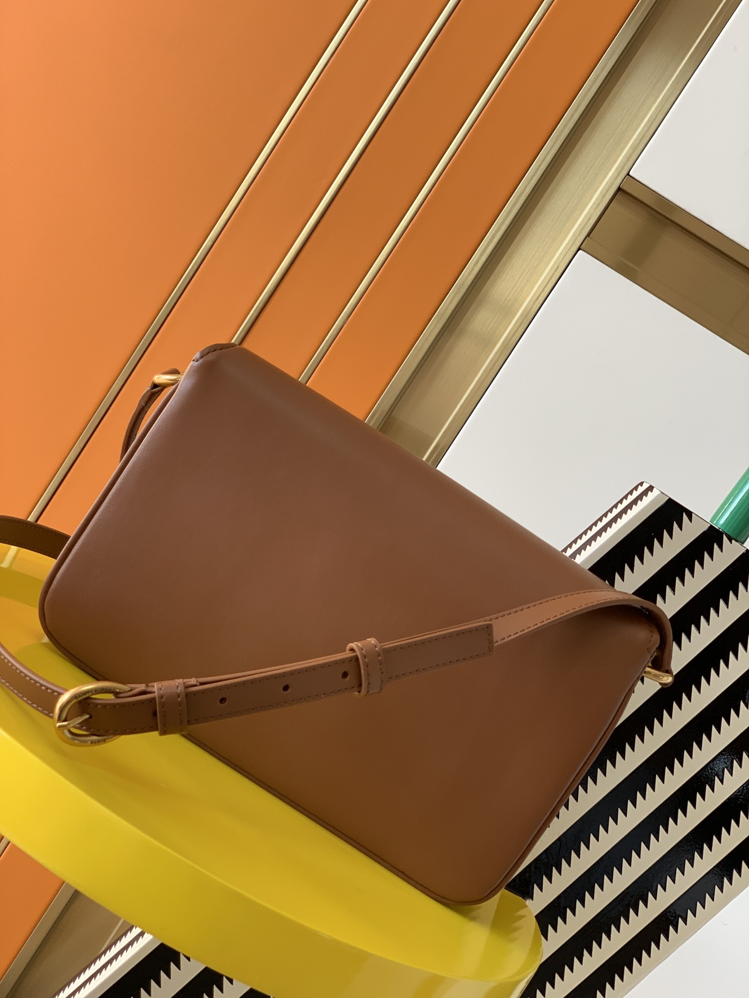 y51 le maillon satchel in smooth leather bR1ck 6497952 24 x 14.5 x 3.5 cm
