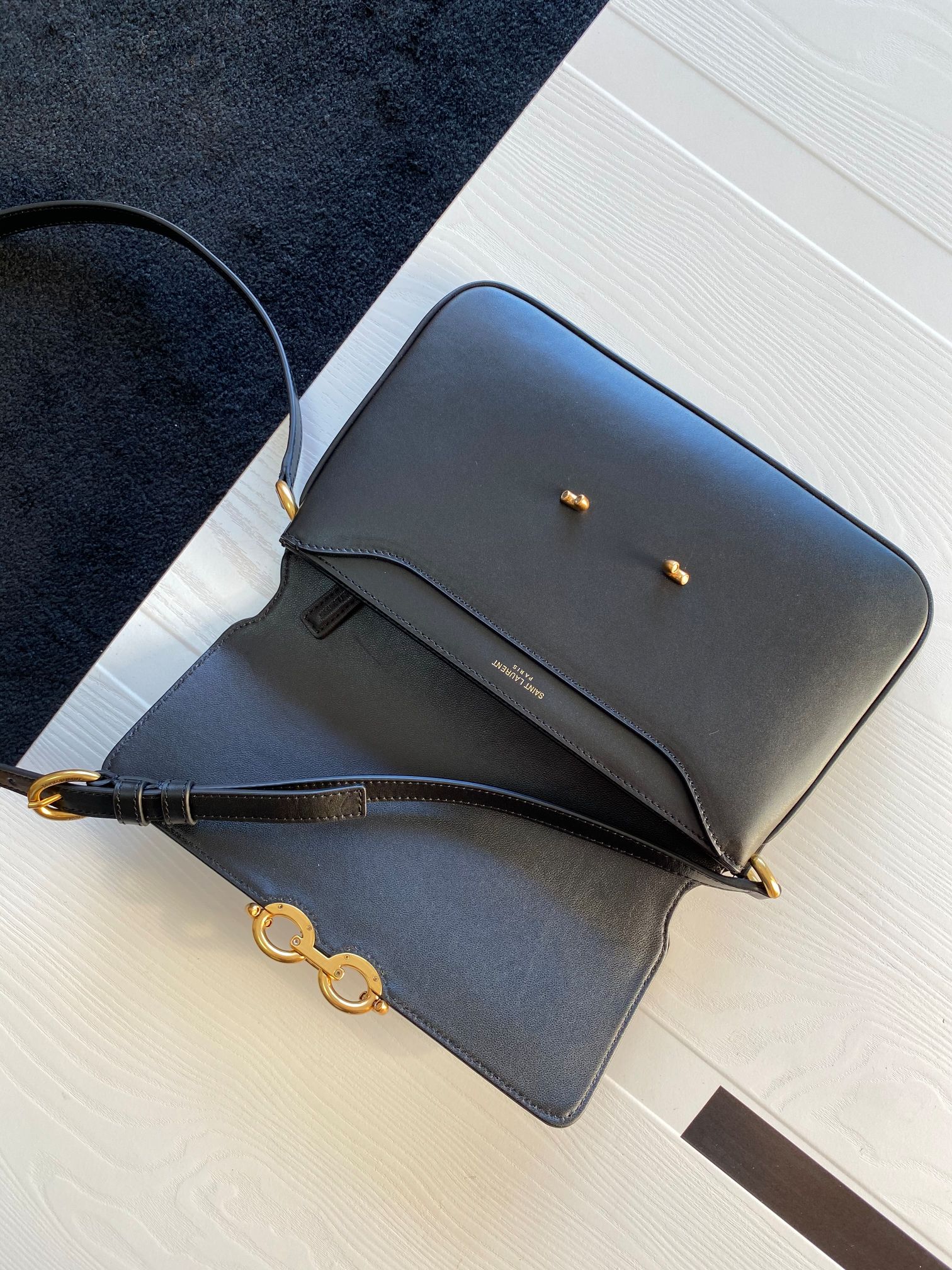 Y51 le maillon satchel in smooth leather black 6497952 24 x 14.5 x 3.5 cm