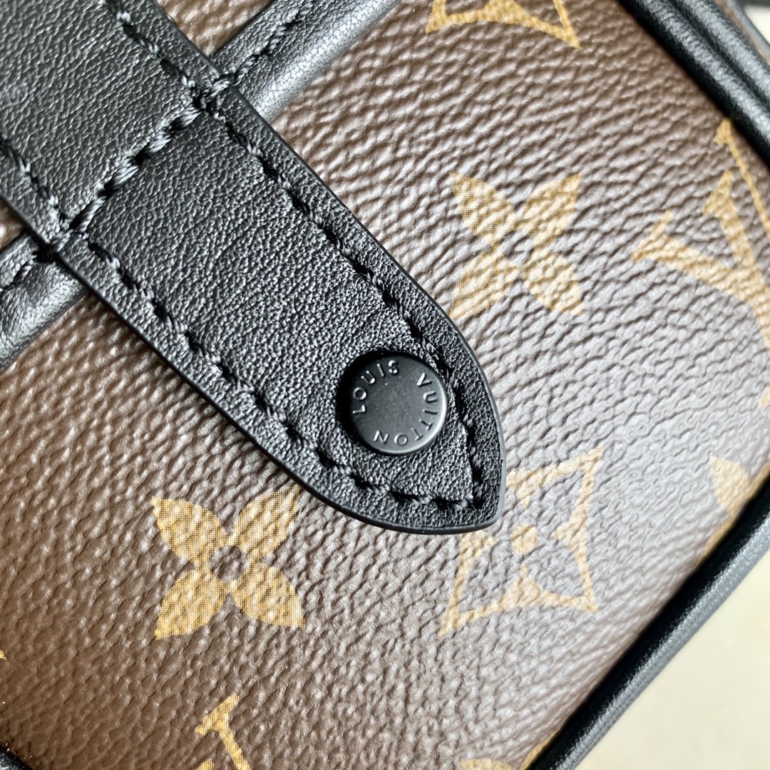 l0vis Vvtt0n christopher wearable wallet monogram macassar canvas m69404 15.0 x 17.0 x 8.0cm