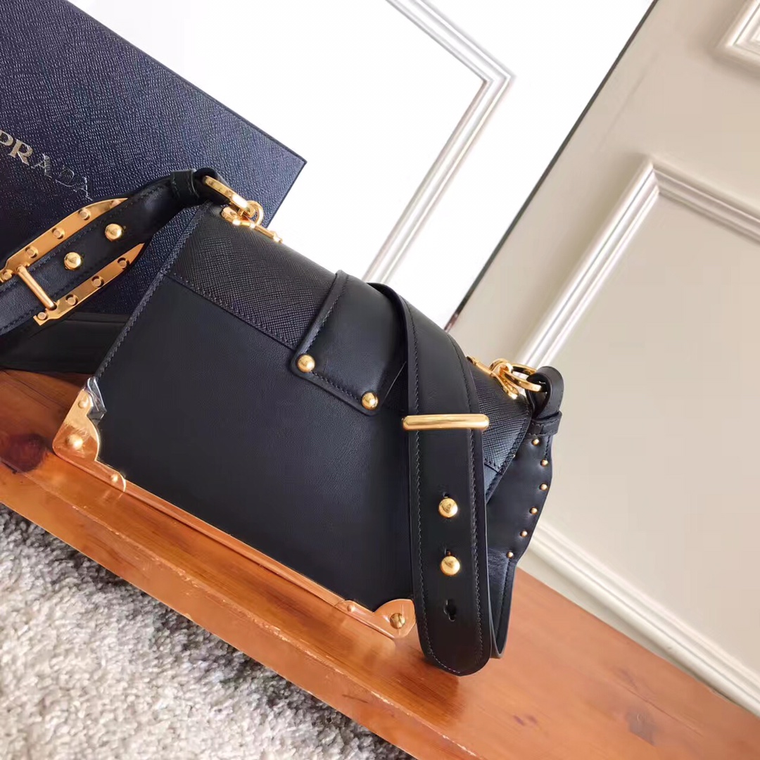 Pra*a leather Pra*a cahier bag black 1bd045 19 x 14 x 9 cm