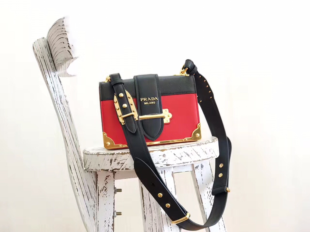 Pra*a leather Pra*a cahier bag fiery red 1bd045 19 x 14 x 9 cm