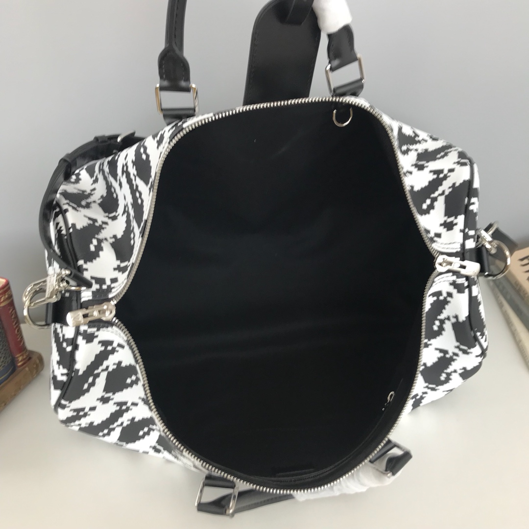 l0vis Vvtt0n limited edition michael jackson keepall 45 black and white  45 x 27 x 20 cm