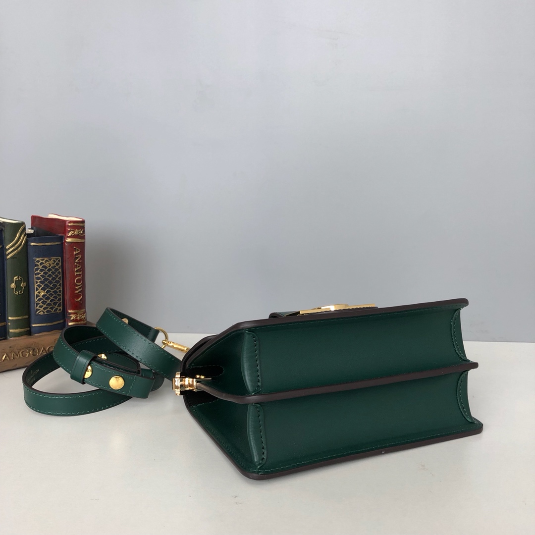l0vis Vvtt0n monogram mini dauphine green m53996 20.0 x 15.0 x 9.0 cm