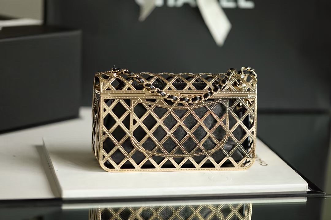 Ch**el evening bag gold-tone metal & lambskin gold & black as2514 11 x 18 x 6 cm