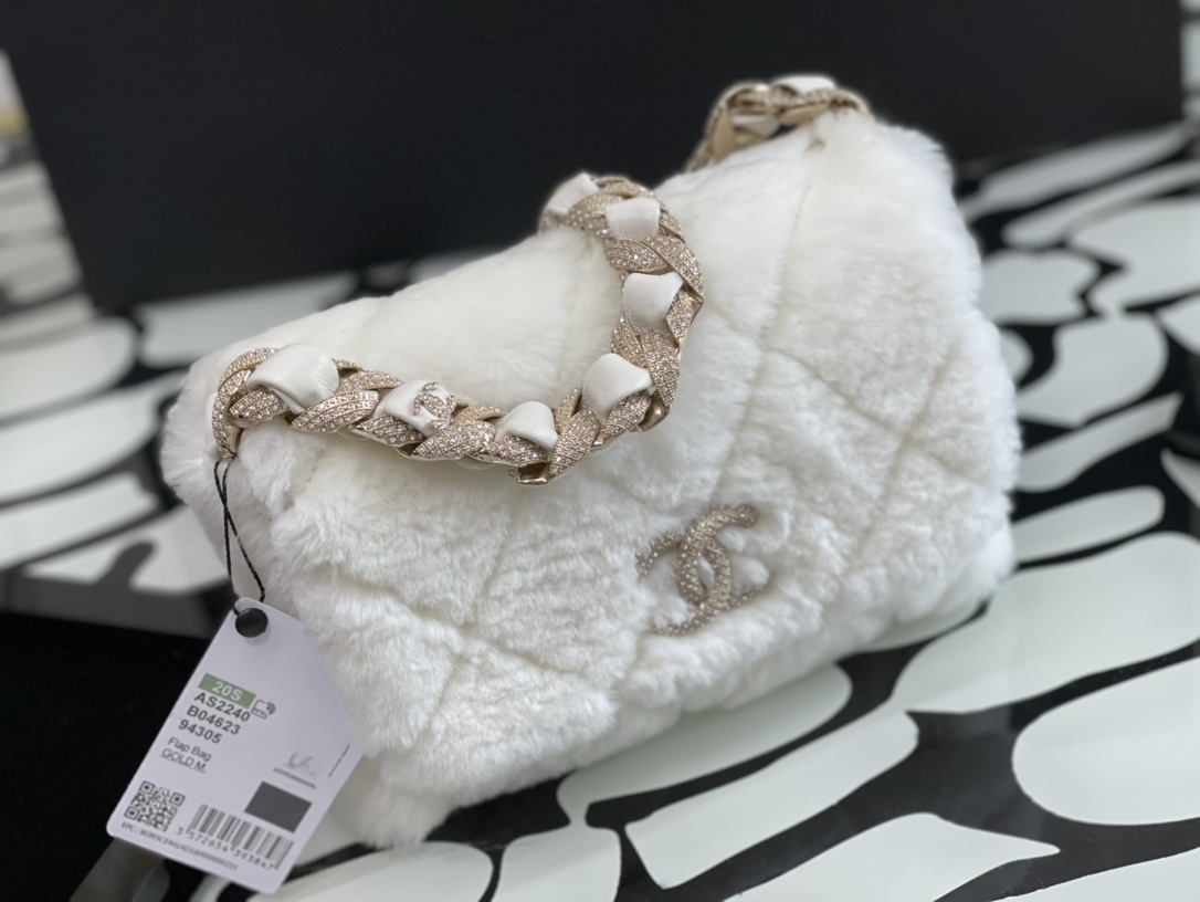 Ch**el shearling lambskin flap bag silver metal as2240 15 x 21.5 x 6.5 cm