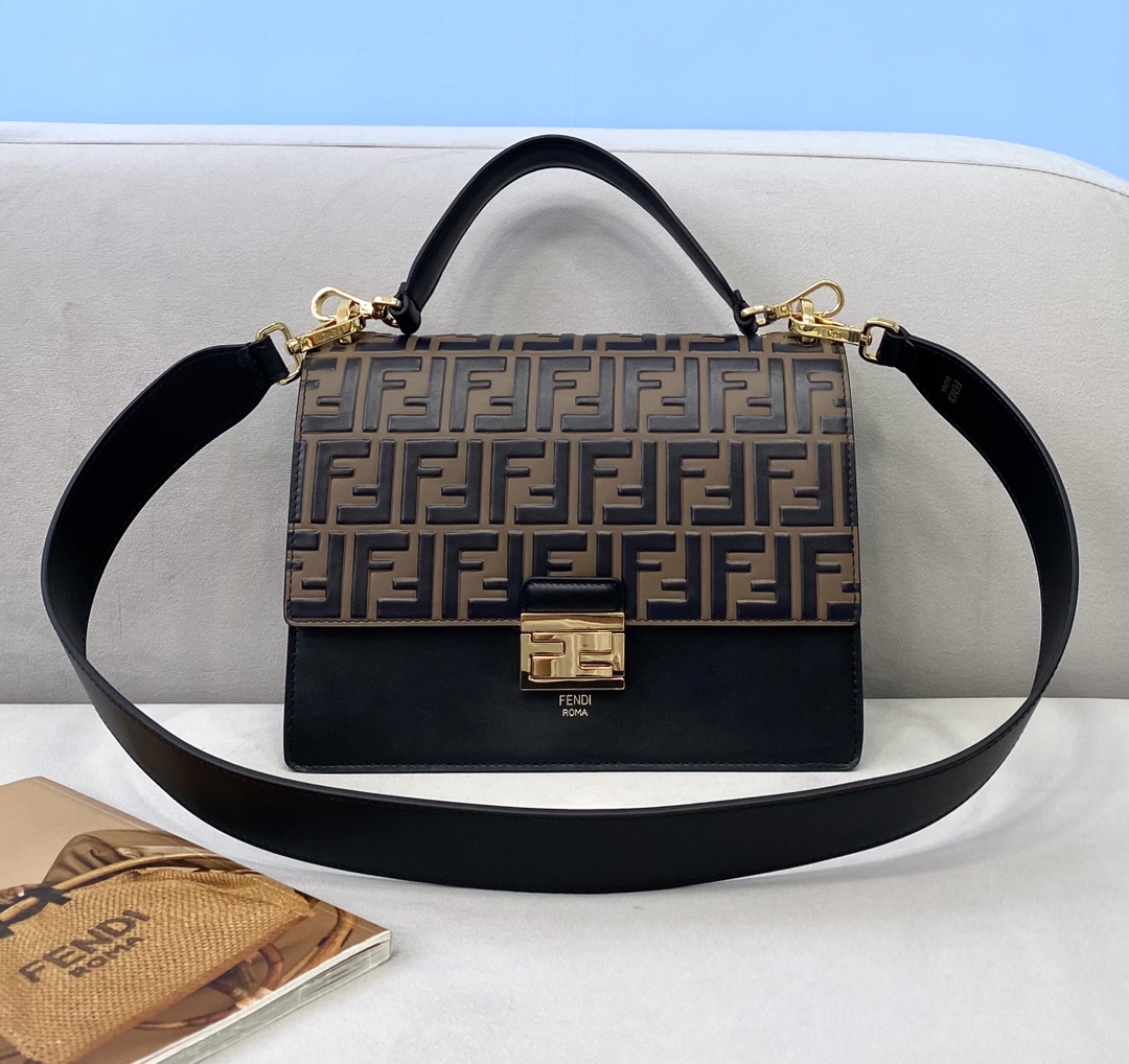 F**di kan u black leather bag 8bt315a5tyf13wb 26cm