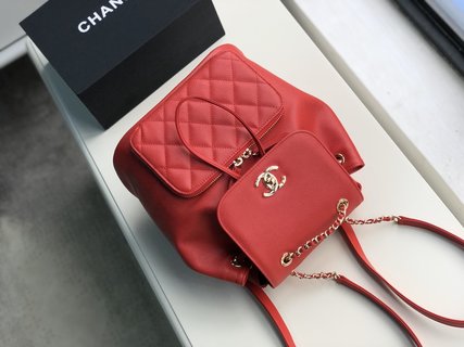Ch**el business affinity backpack red leather a93748 25 x 24 x 17 cm