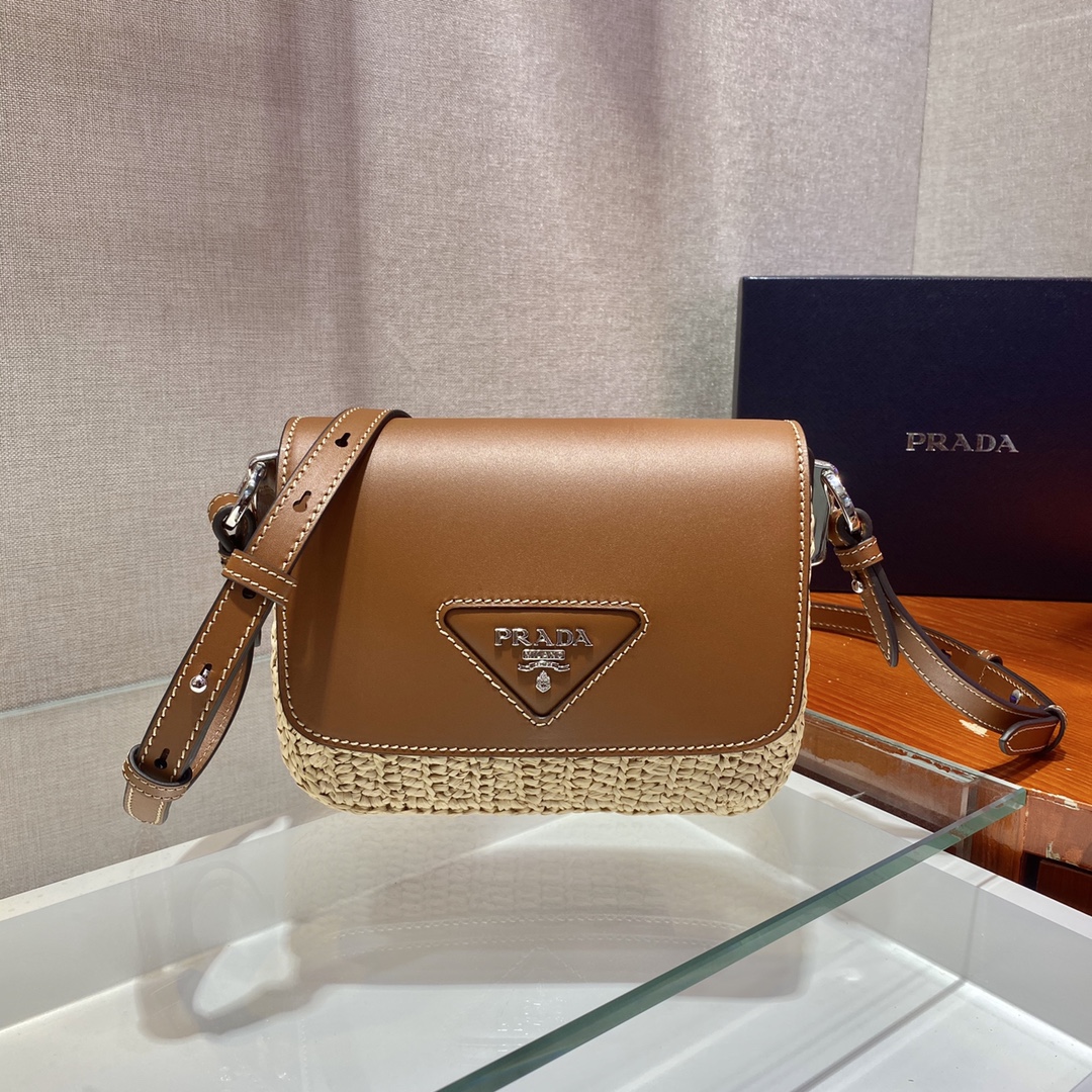 Pra*a raffia and leather shoulder bag beige cognac 1bd243 20 x 15 x 6.5 cm