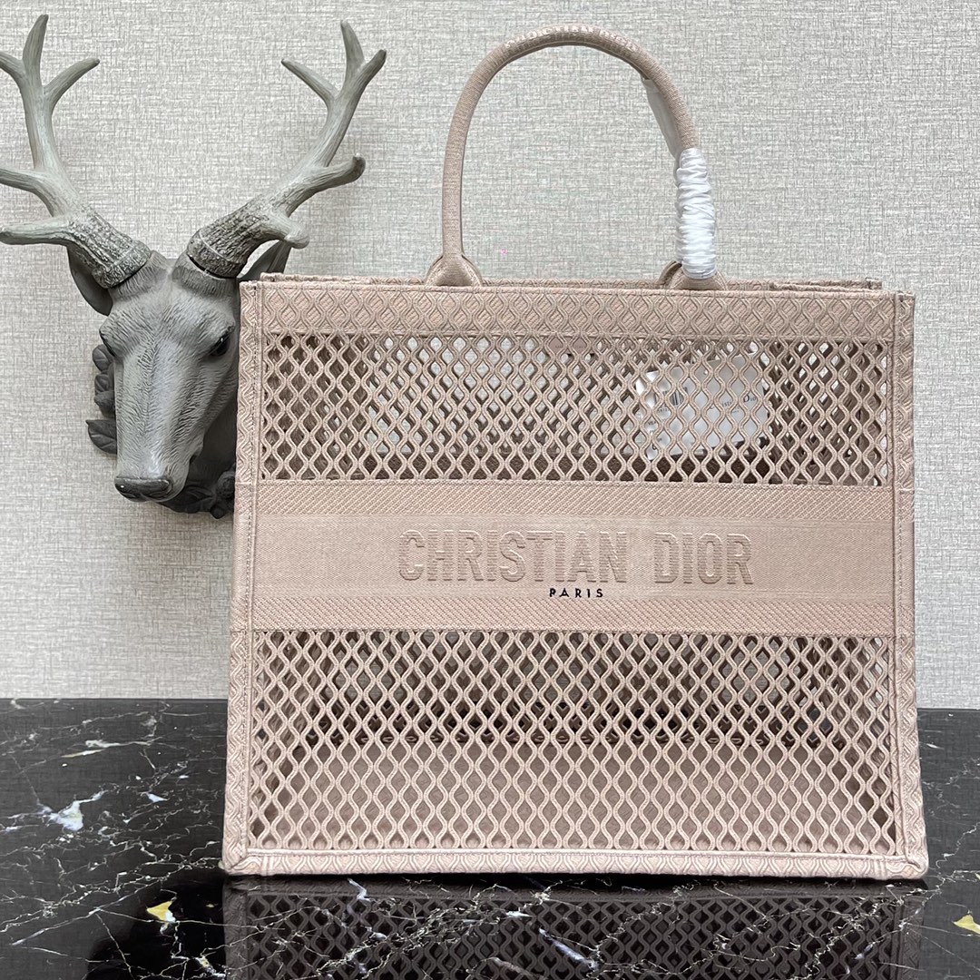 D10r small book tote clay-colored mesh embroidery m1296 36cm