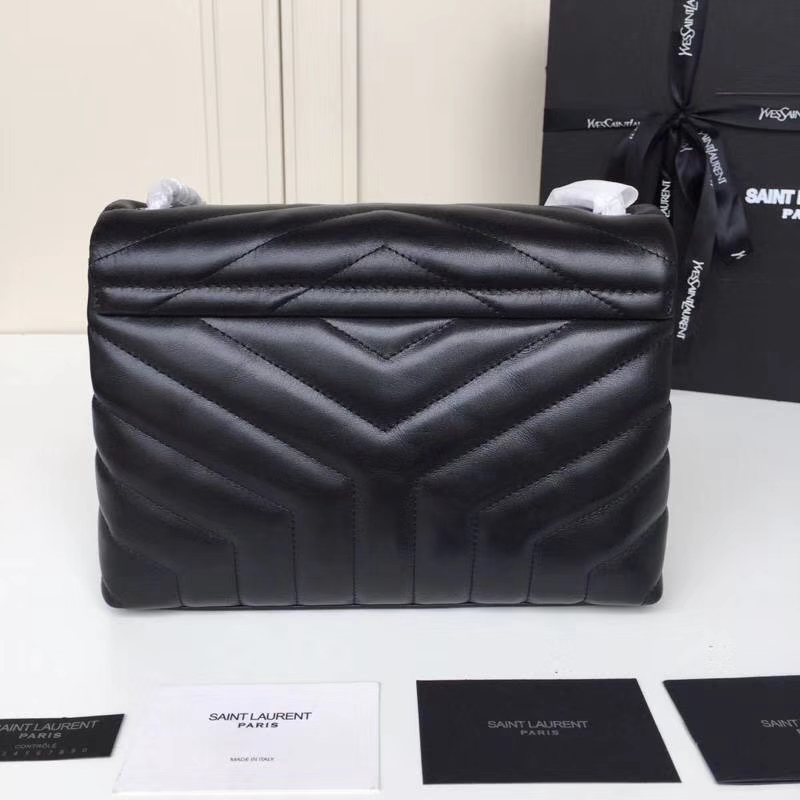 Y51 loulou small in quilted “y” leather black 494699 24 x 18 x 7 cm