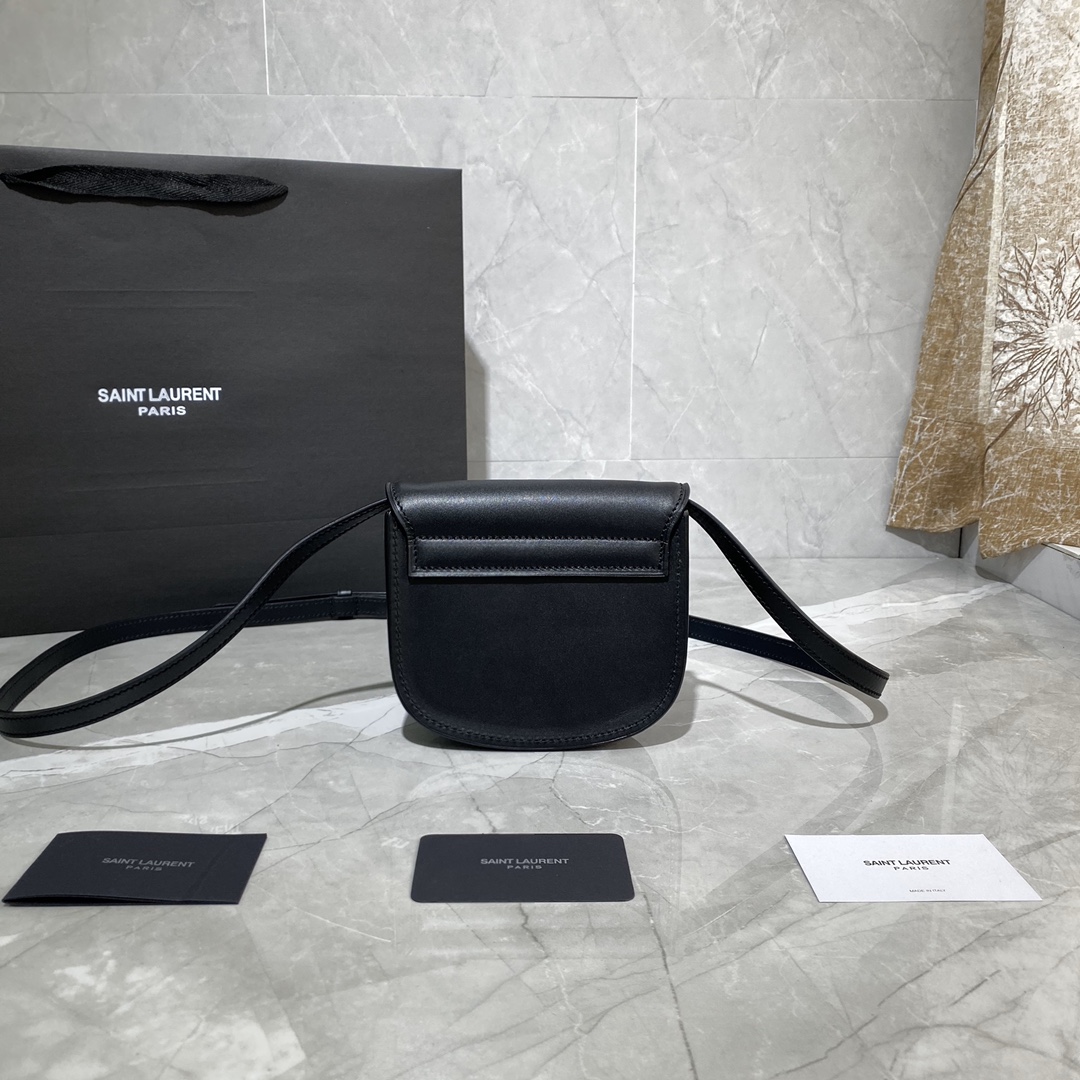 Y51 kaia mini satchel in smooth vintage leather black 623097 15 x 14 x 4.5 cm