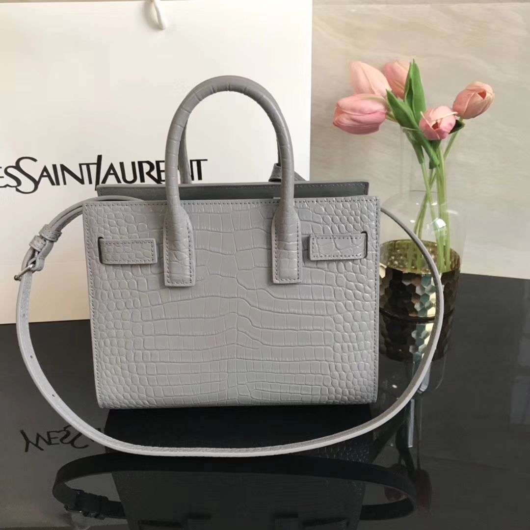 Y51 classic sac de jour nano in embossed crocodile shiny leather grey 392035 22 x 18 x 11 cm