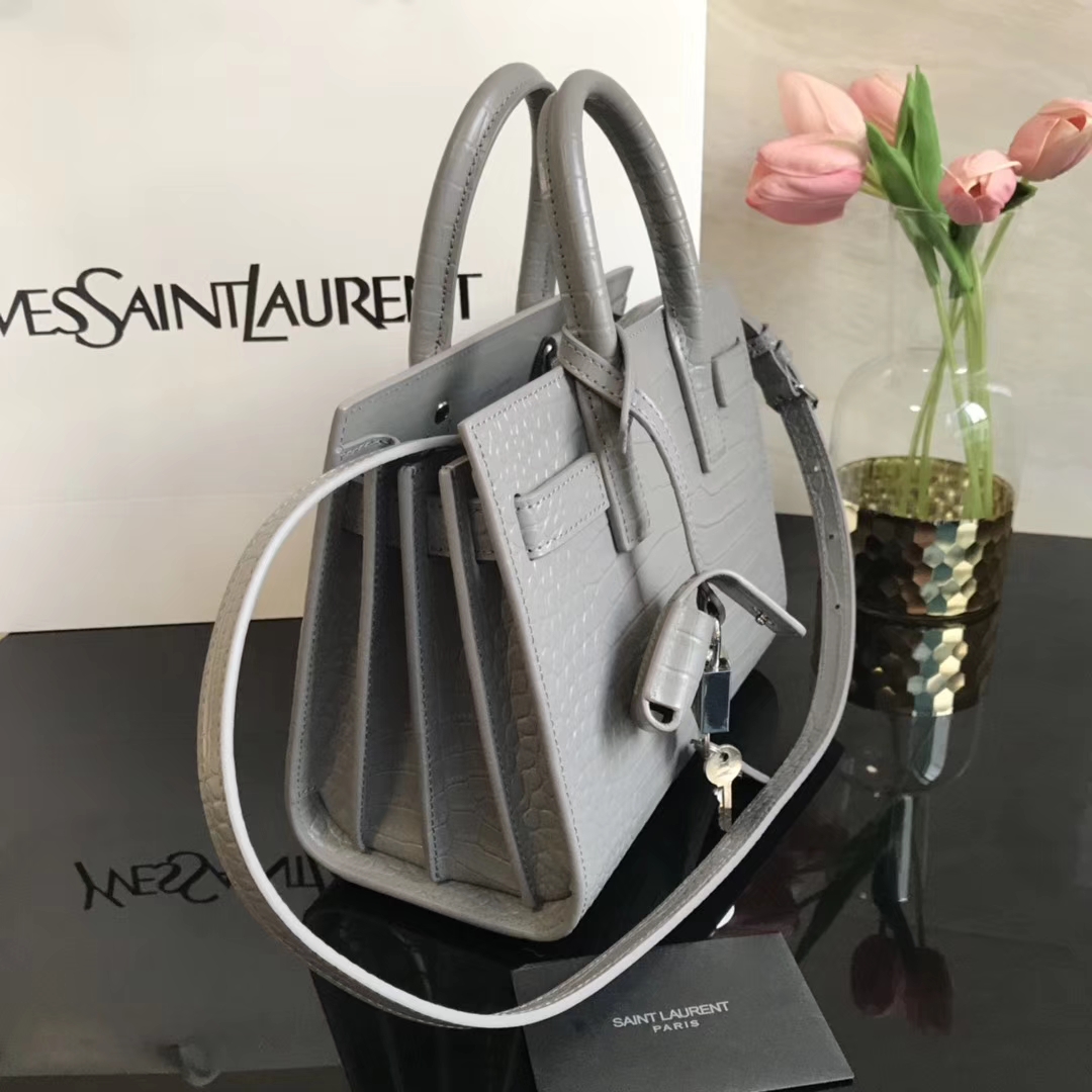 Y51 classic sac de jour nano in embossed crocodile shiny leather grey 392035 22 x 18 x 11 cm