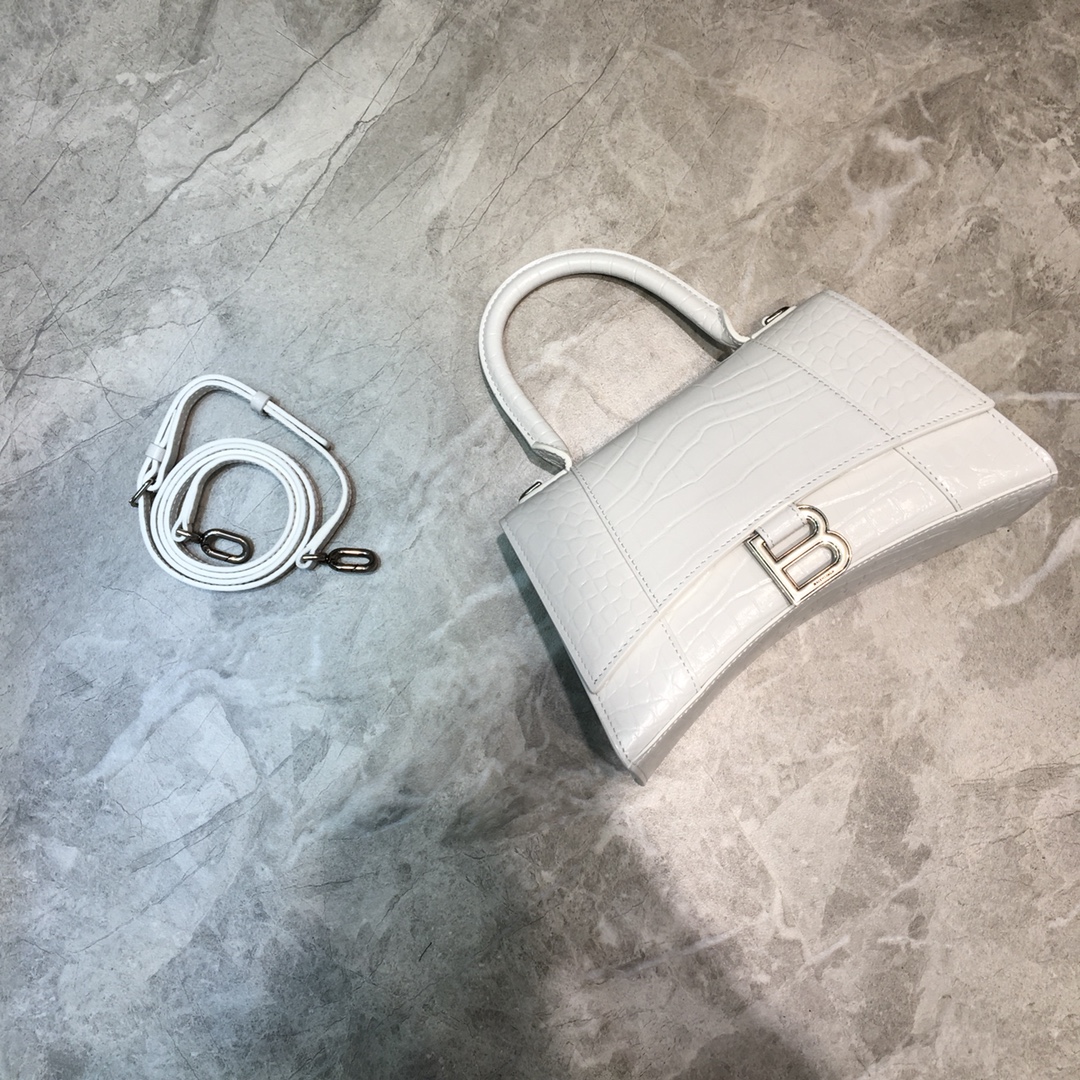 Ba1en*iaga women's hourglass small top handle bag in white 5935461lrgm 23 x 10 x 14cm