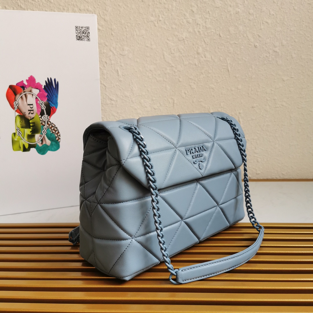 Pra*a large nappa leather Pra*a spectrum bag blue 1bd231 27 × 18.5 × 9 cm