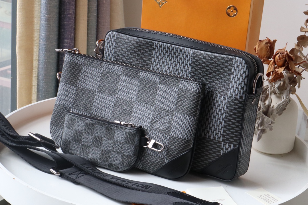 l0vis Vvtt0n trio messenger damier graphite canvas in black n50017 25.0 x 18.5 x 7.0 cm