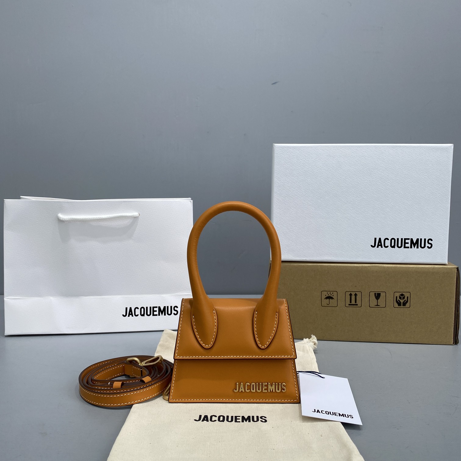 Ja*qvemvs le chiquito mini leather bag brown 213ba01 12 x 8 x 5 cm