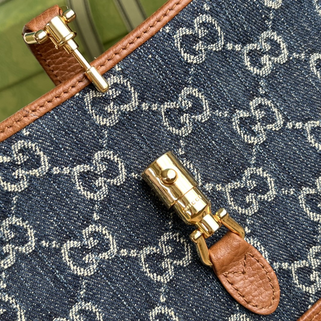 Gvc*1 jackie 1961 mini shoulder bag blue and ivory 637092 19 x 13 x 3 cm