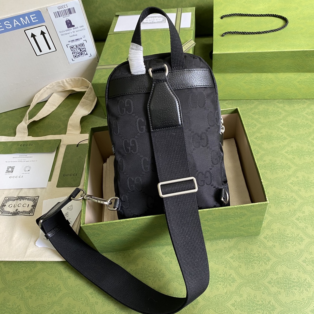 Gvc*1 Gvc*1 off the grid sling backpack 658631 31 x 26.5 x 14 cm