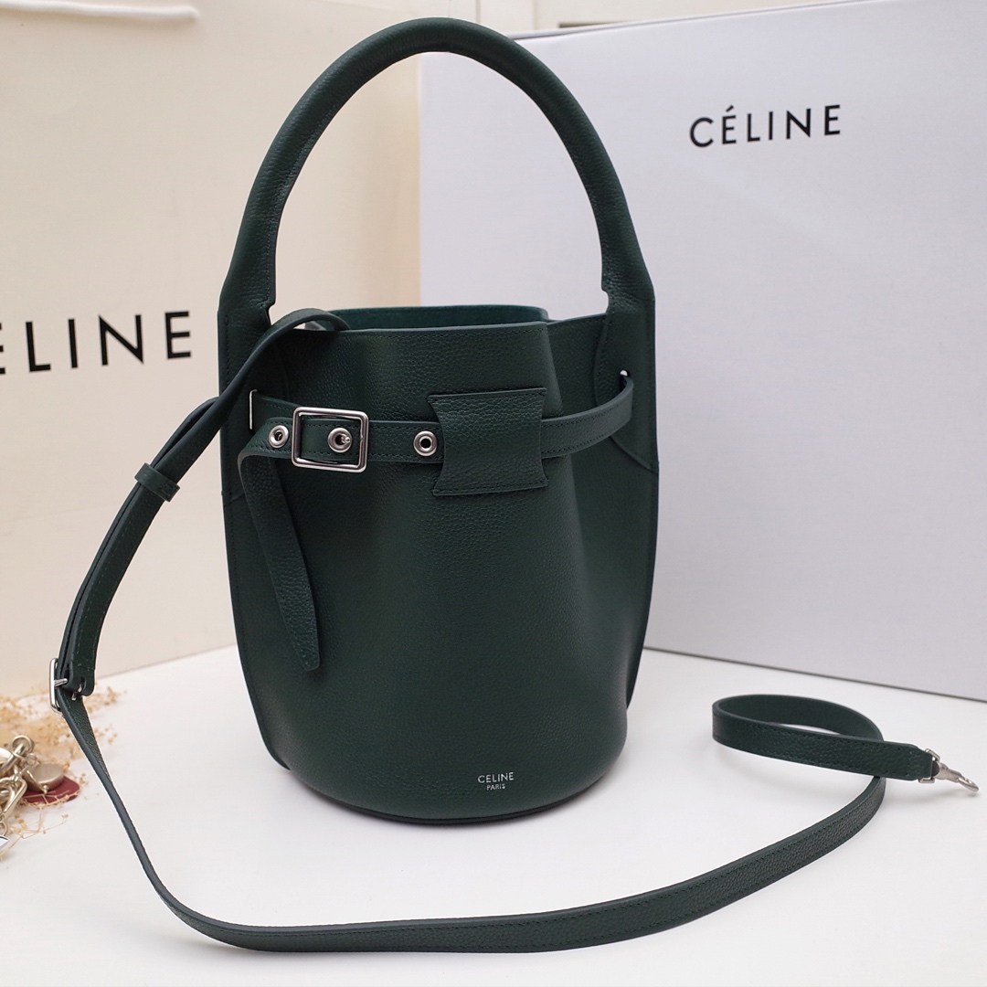 Ce1i*e big bag nano bucket in smooth calfskin forest 187243a4t 21 x 15 x 15 cm