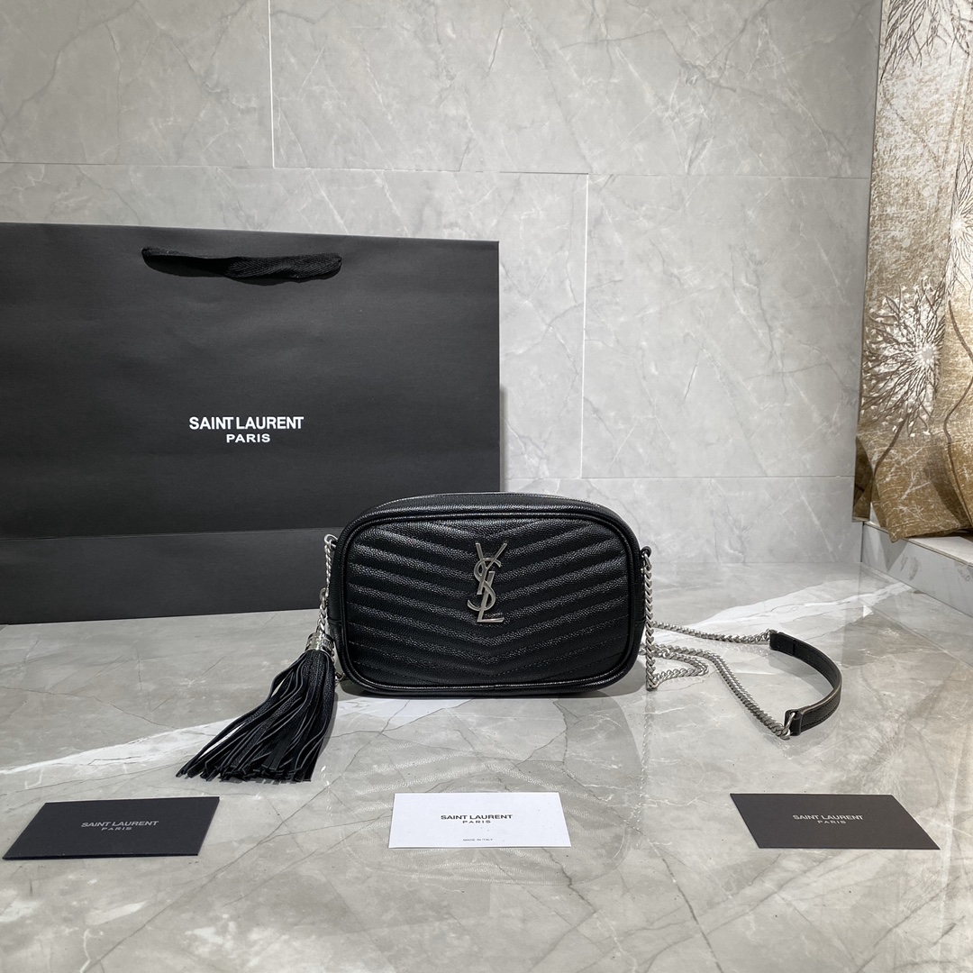 Y51 lou mini bag in quilted grain de poudre embossed leather black and silver 6125791 18 × 10 × 5 cm