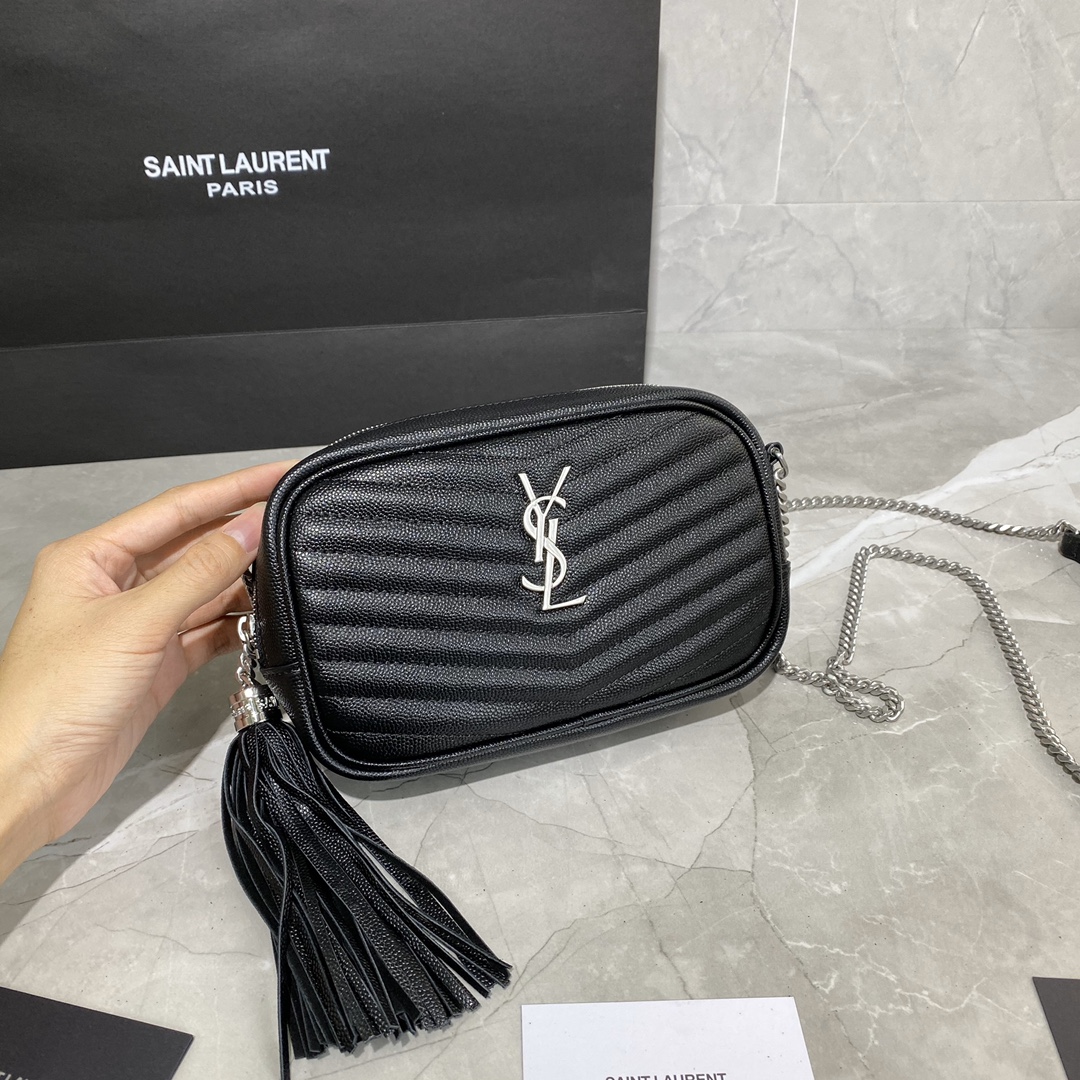 Y51 lou mini bag in quilted grain de poudre embossed leather black and silver 6125791 18 × 10 × 5 cm