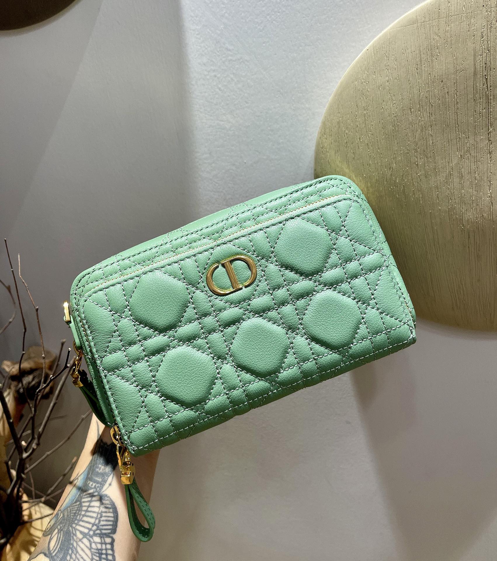 d10r caro double pouch S*pple cannage calfskin seafoam s5037uwhc 19 x 10.5 x 5 cm