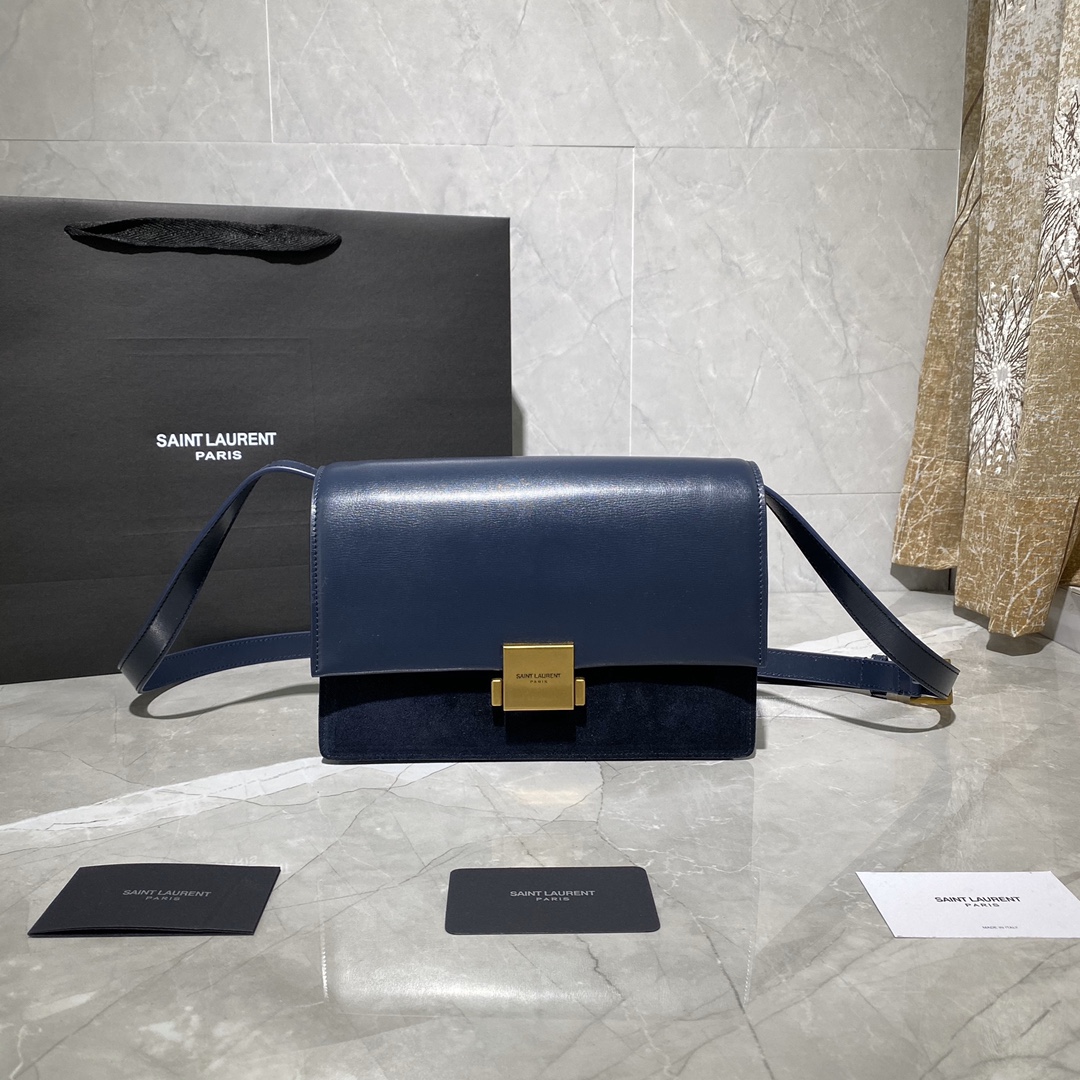y51 medium bellechasse in leather and suede blue and G01den 482044 24 x 16 x 7 cm